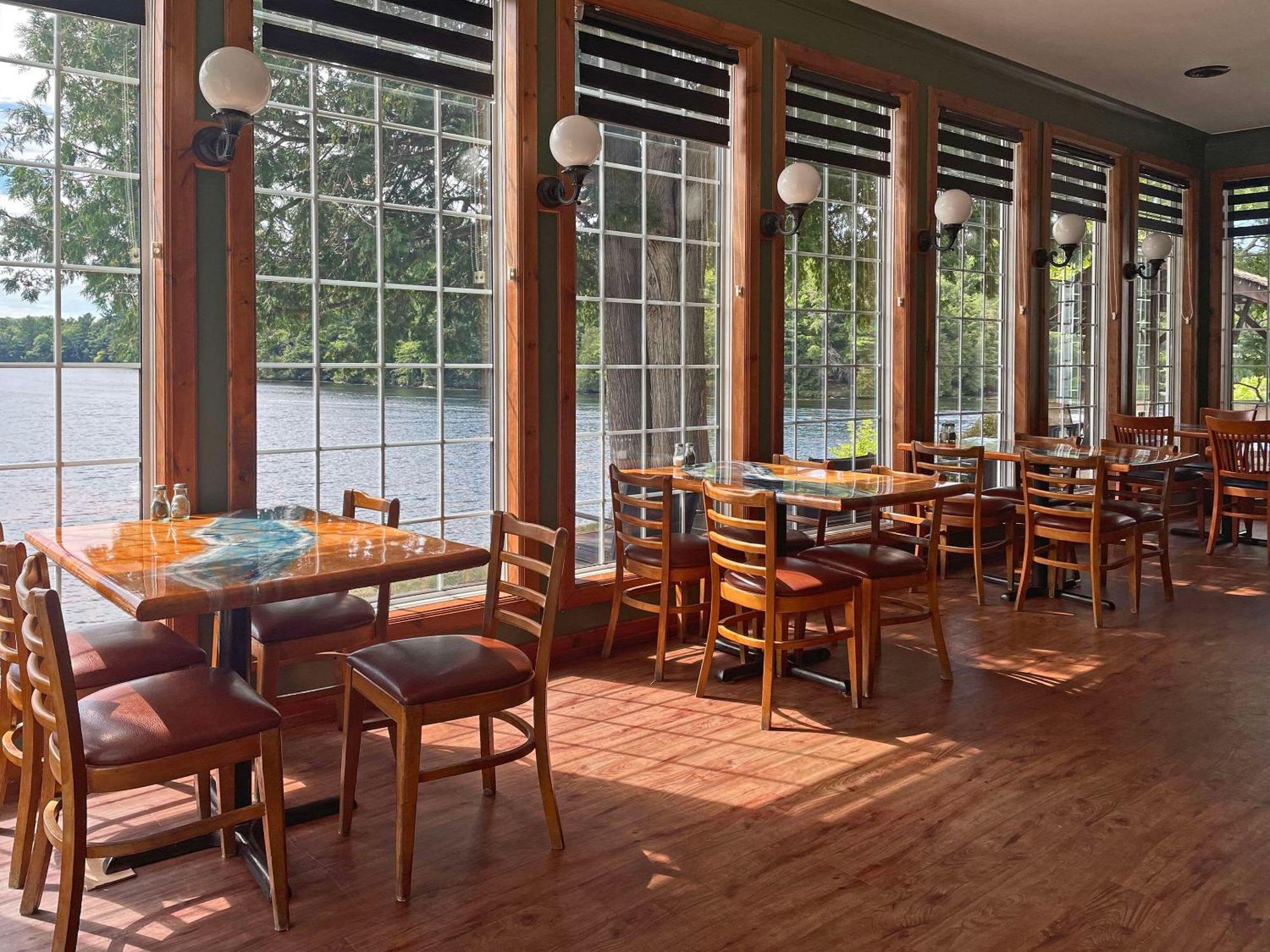 The Grand Tappattoo Resort, Ascend Hotel Collection Otter Lake 외부 사진
