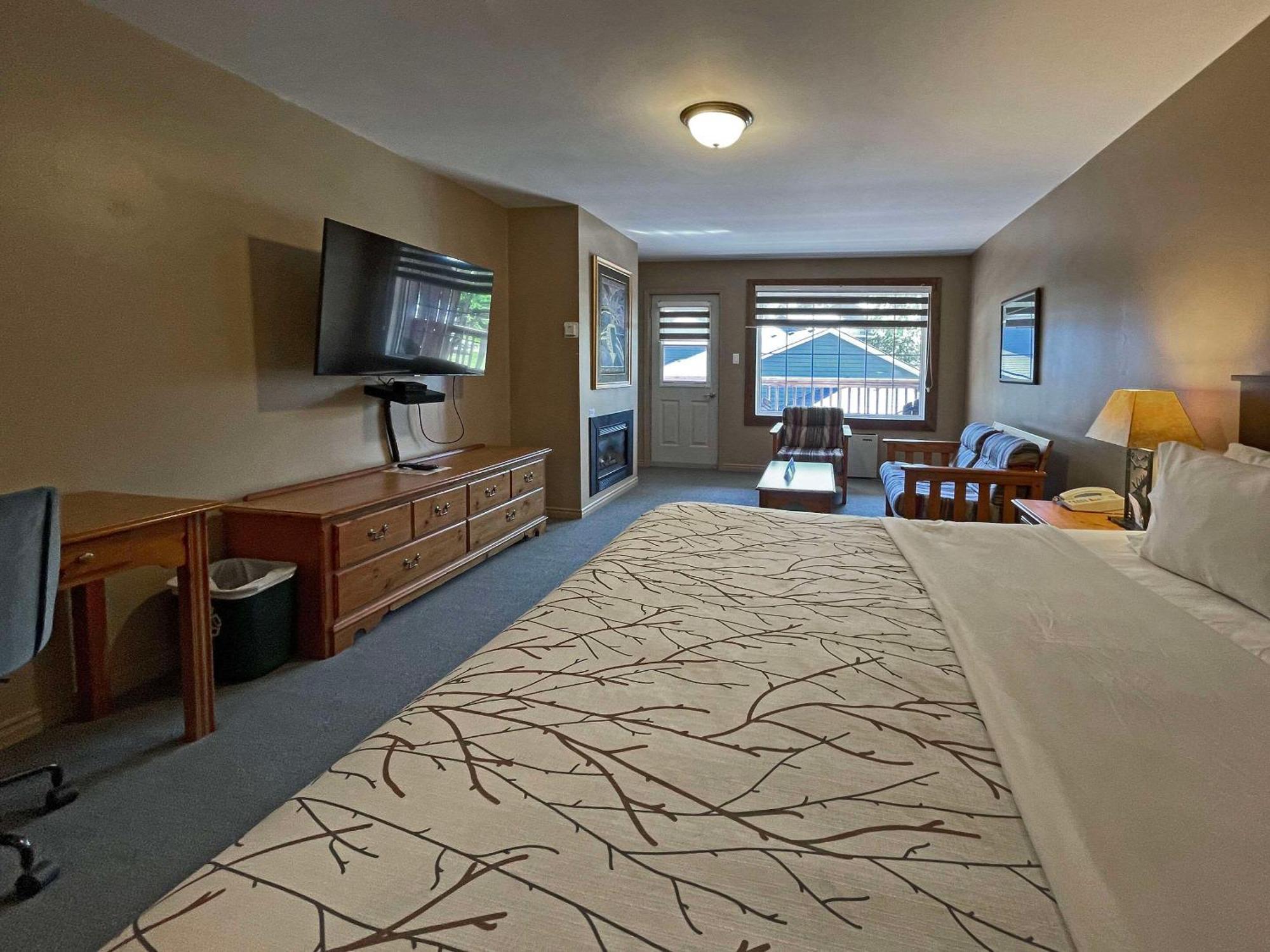 The Grand Tappattoo Resort, Ascend Hotel Collection Otter Lake 외부 사진